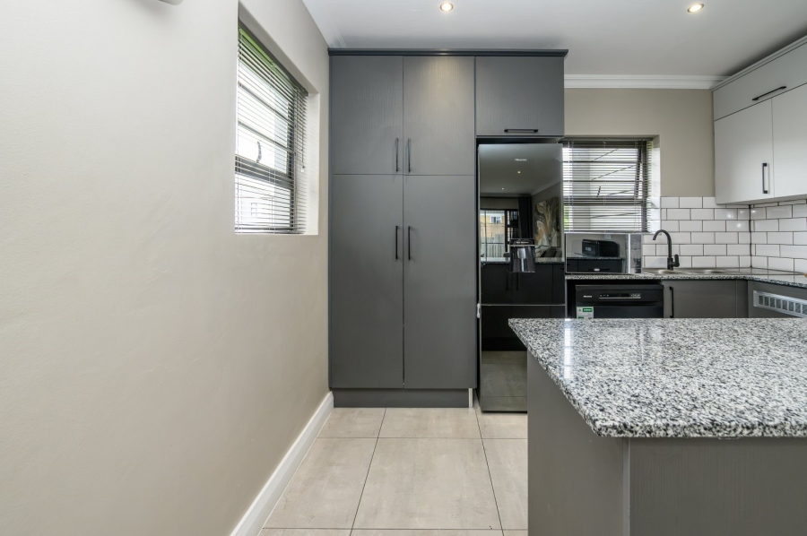 2 Bedroom Property for Sale in Kabega Park Eastern Cape